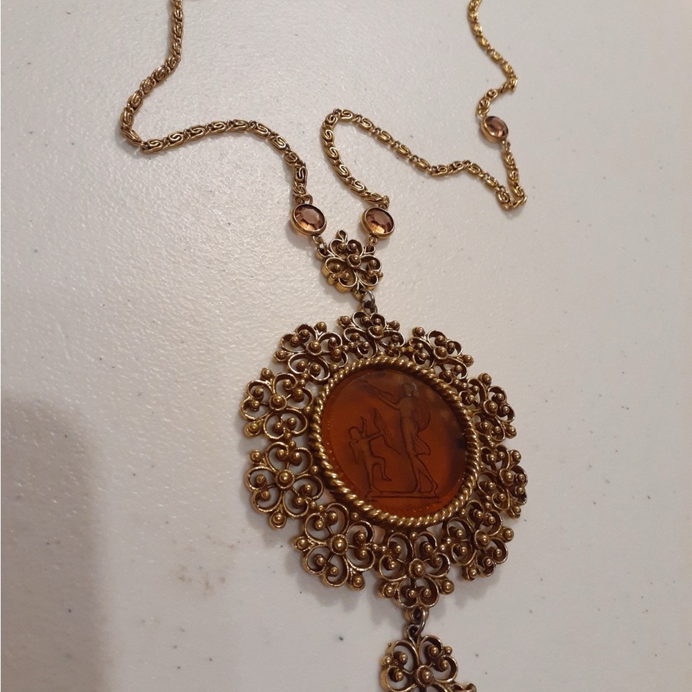 Vintage Gold Filigree Pendant Necklace